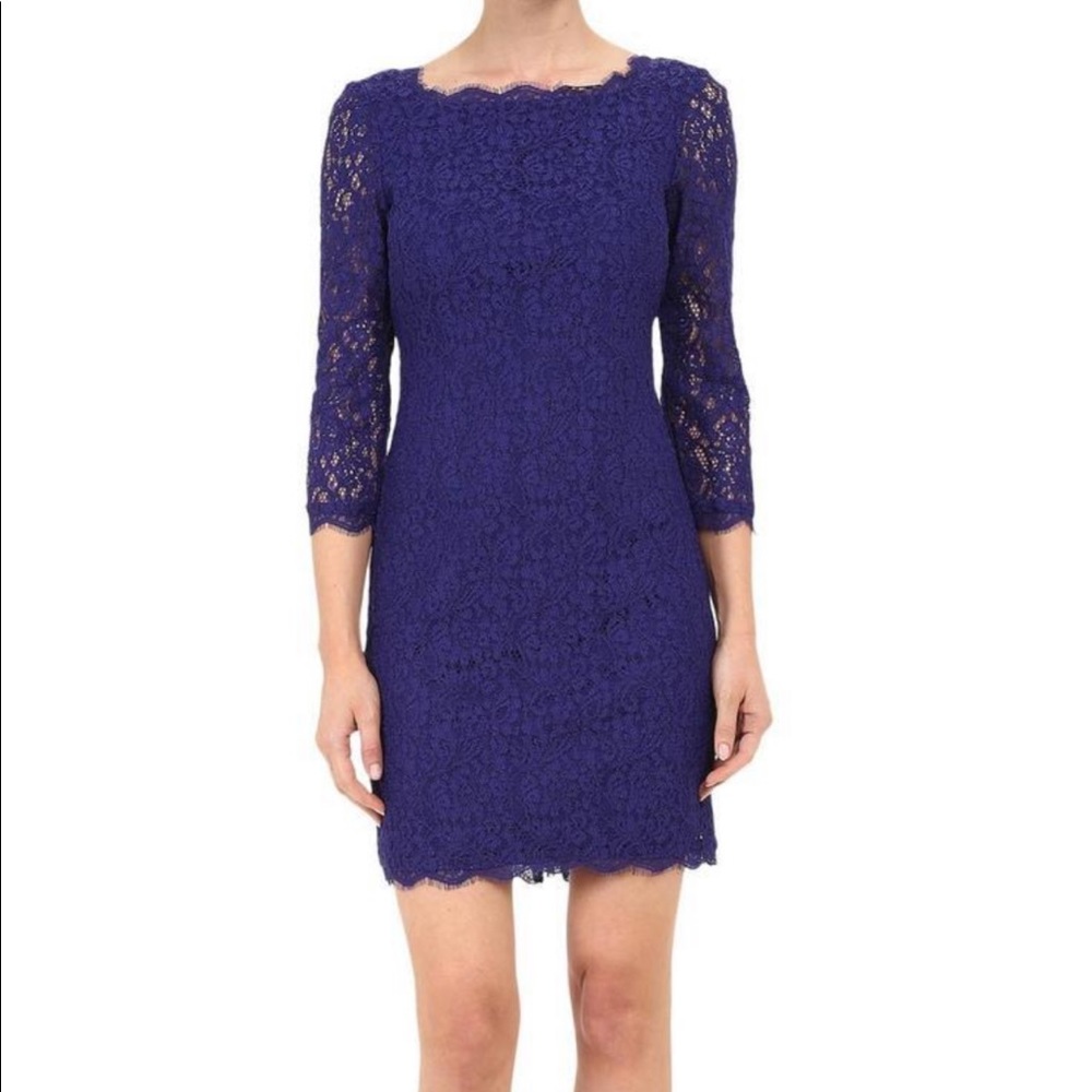 Adrianna Papell - Quarter Length Sleeve Lace Dress